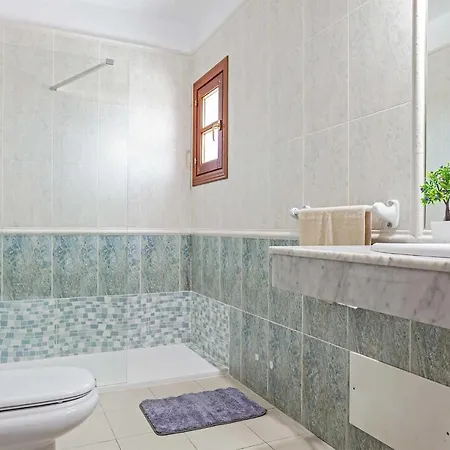 Playa Blanca Sleeps 6 Air Con Wifi Villa Playa Blanca (Lanzarote)